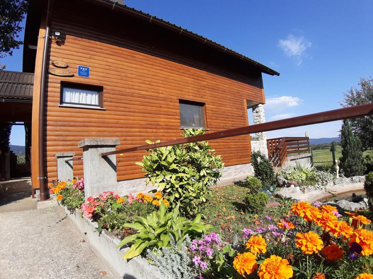 Vila Kuca Za Odmor Anamarija Ogulin Exteriér fotografie
